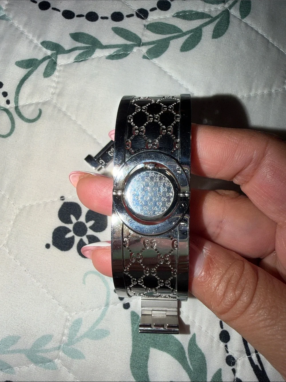 Gucci Silver Logo Bangle Smart Bracelet